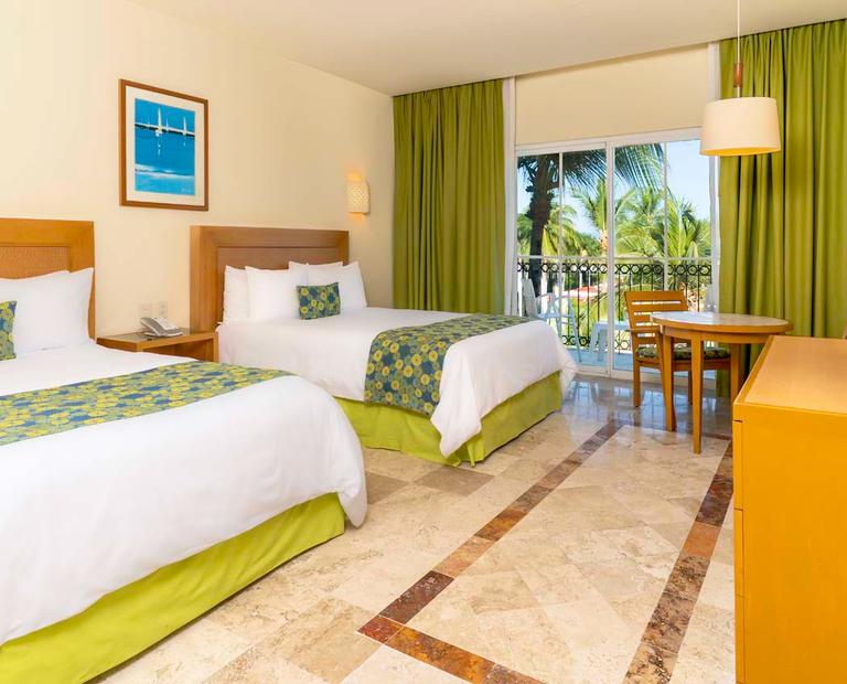 De Lujo con Vista a la Montaña Krystal® Puerto Vallarta De Lujo con Vista a la Montaña Krystal® Puerto Vallarta